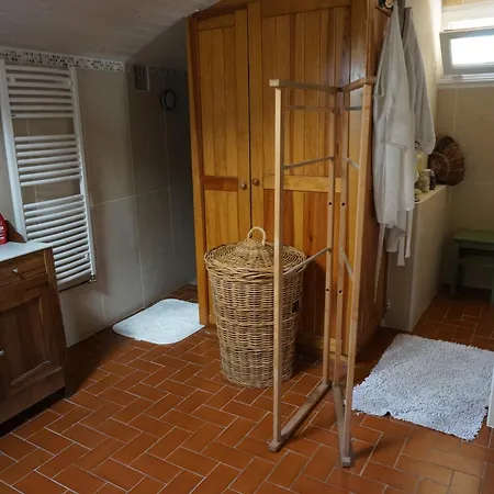La Bourie Bed & Breakfast *